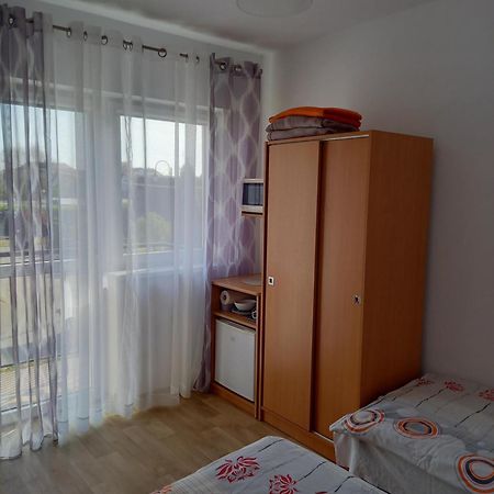 מיצ'יצ'ניו Pokoje Goscinne U Teresy מראה חיצוני תמונה
